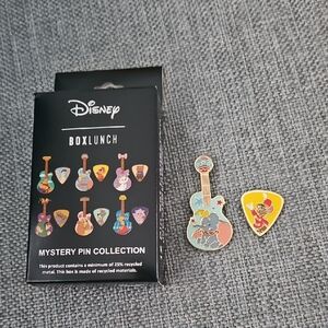 Disney Dumbo Pin Set